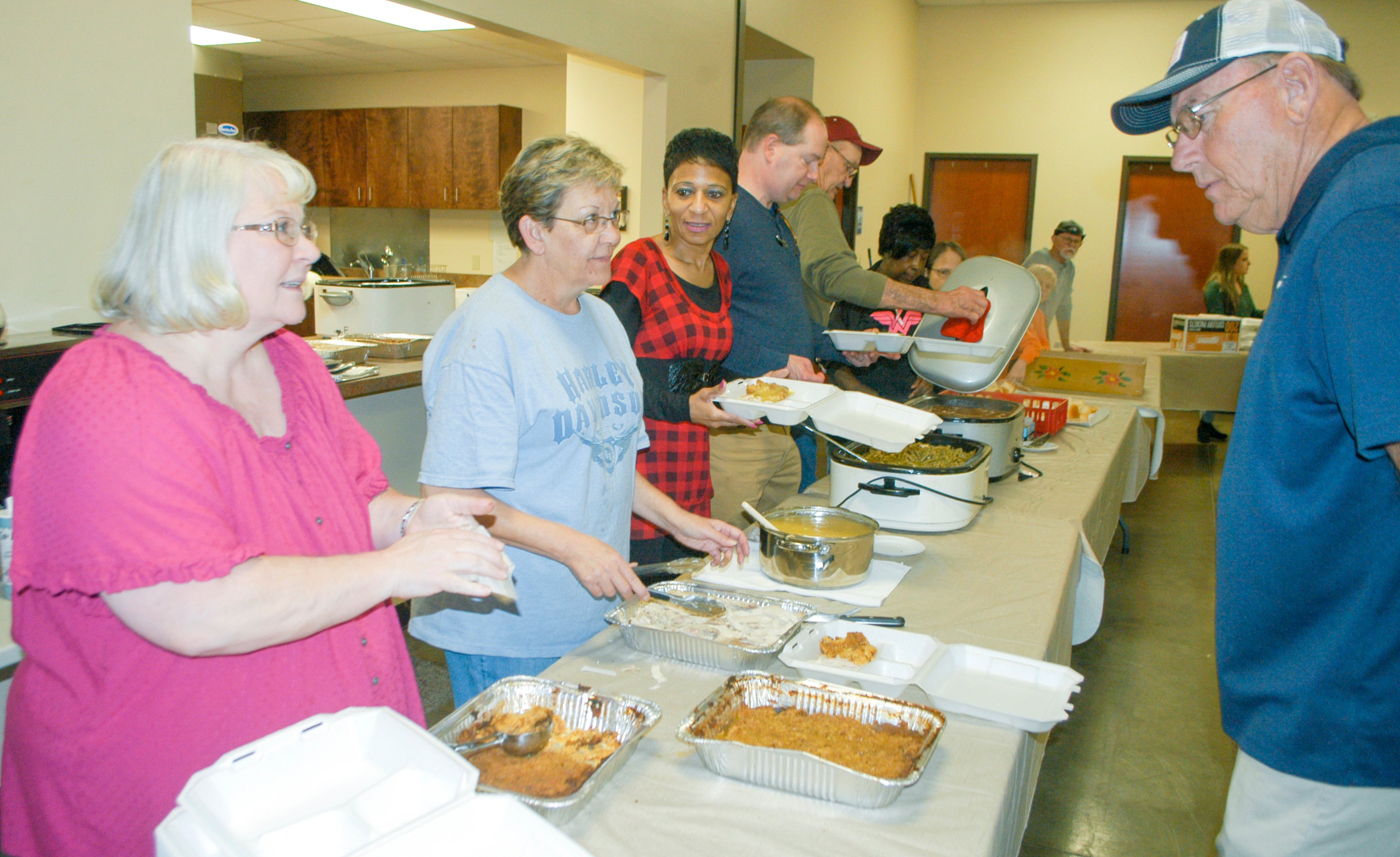 Local Churches Give Out Free Thanksgiving Meals - Valley Times-News ...