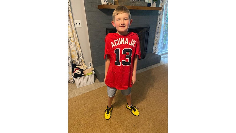 Local Braves fan dedicates his heart — and his right leg — to the team